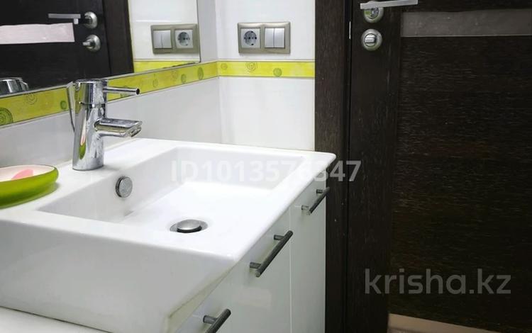 3-бөлмелі пәтер · 70 м² · 3/5 қабат, Протозанрвп 1/1, бағасы: 300 000 ₸ в Усть-Каменогорске — фото 2