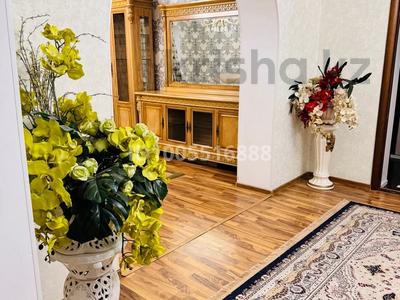 5-комнатная квартира · 250 м² · 1/2 этаж, Ломоносова — Каблиса Жырау за 90 000 〒 в Талдыкоргане