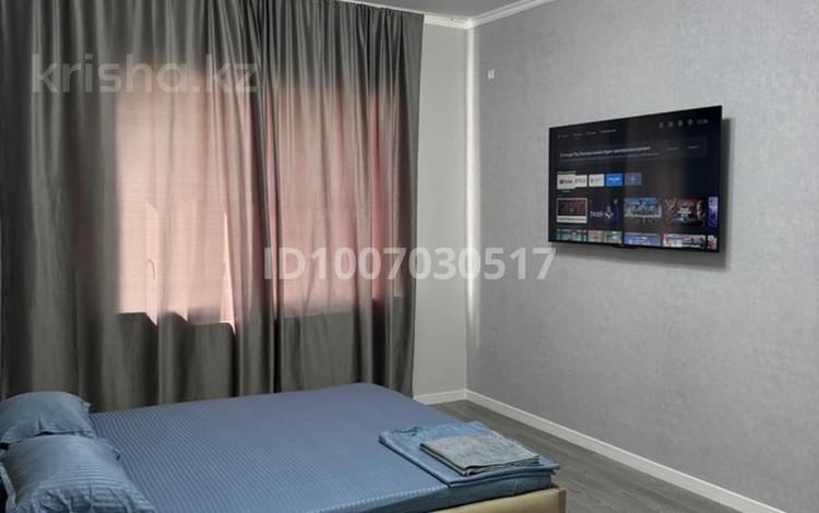 1-комнатная квартира · 40 м² · 4/5 этаж, мкр Север 12 за 12 000 ₸ в Шымкенте, Аль-Фарабийский р-н — фото 2