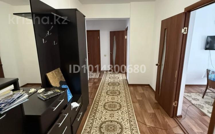 2-бөлмелі пәтер · 73.8 м² · 5/5 қабат, Лобовая 12Б, бағасы: 27.5 млн ₸ в Атырау, мкр Авангард-4 — фото 2
