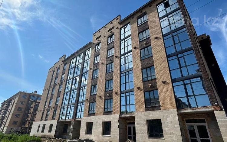 3-комнатная квартира, 77 м², 5/5 этаж, Косшигулова 39 за ~ 20.8 млн 〒 в Кокшетау — фото 8