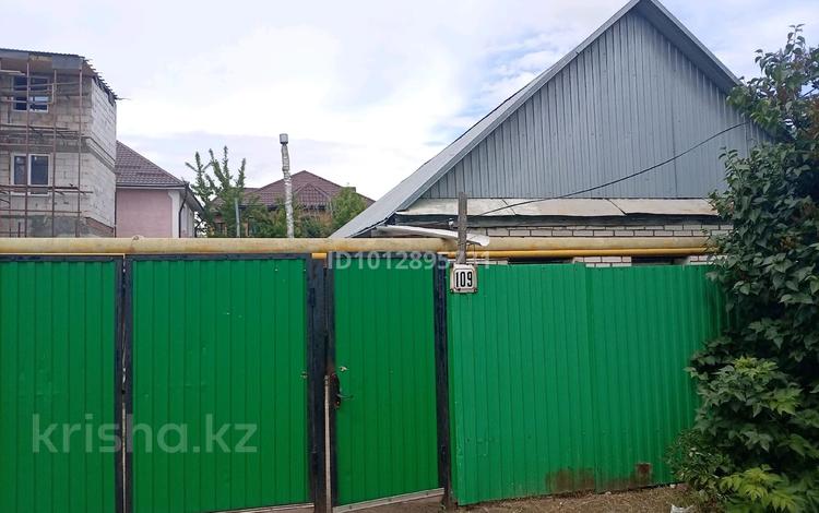 Жеке үй · 2 бөлме · 100 м² · 3 жүзд., Победы 109, бағасы: 35 млн ₸ в Уральске — фото 2