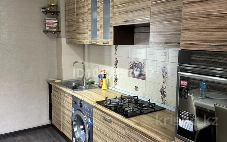 1-бөлмелі пәтер · 43 м² · 2/9 қабат, Жетісу-2 ш/а. 52, бағасы: 250 000 ₸ в Алматы, Ауэзовский р-н — фото 2