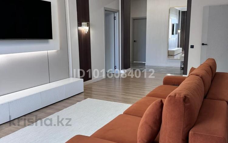 3-комнатная квартира · 90.4 м² · 8/12 этаж, Туран 34а за ~ 75 млн ₸ в Астане, Нура р-н — фото 2