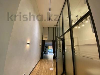 Аренда коммерческой недвижимости в Алматы: Офисы • 290 м² за ~ 3.5 млн 〒 Офисы • 290 м² за ~ 3.5 млн 〒 в Алматы, Бостандыкский р-н