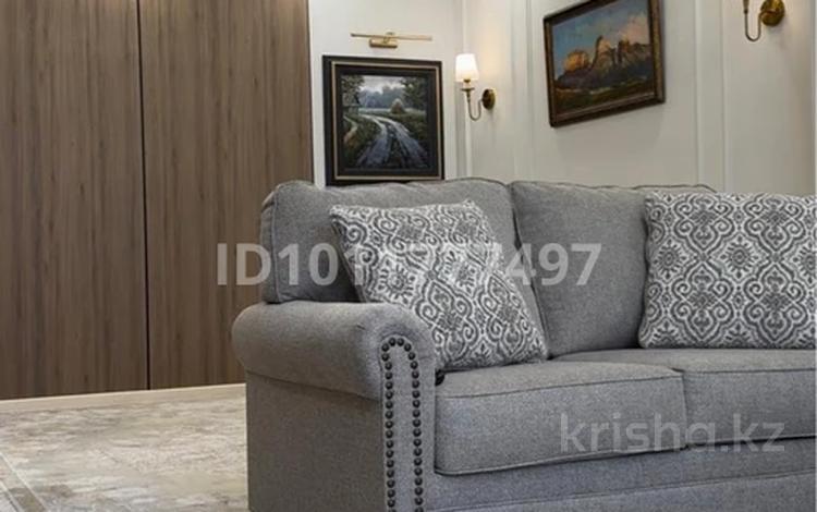 3-комнатная квартира · 130 м² · 5/10 этаж, 17-й мкр 17-й микрорайон за 69 млн ₸ в Актау — фото 2