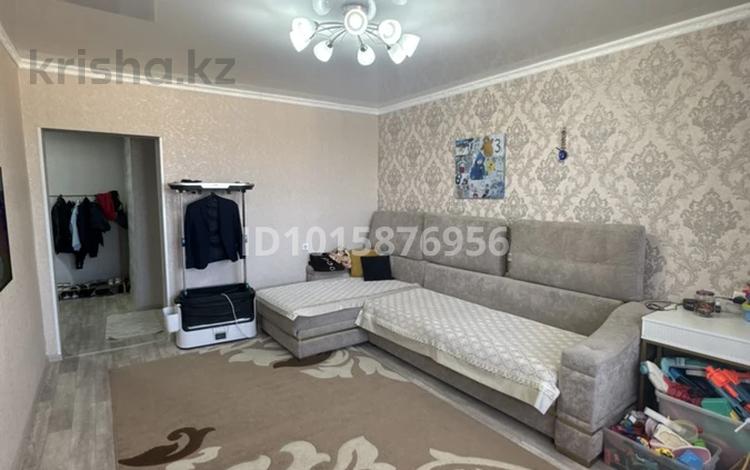 3-бөлмелі пәтер · 72.6 м², Богембайулы 23Д, бағасы: 230 000 ₸ в Семее — фото 2