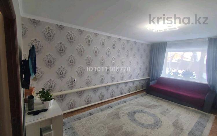 3-комнатная квартира · 57 м² · 1/5 этаж, Ленина 9 — Акимат,школа-лецей, аптека ,ясли-сад,автобусная остановки,магазин за 15.7 млн ₸ в  — фото 2