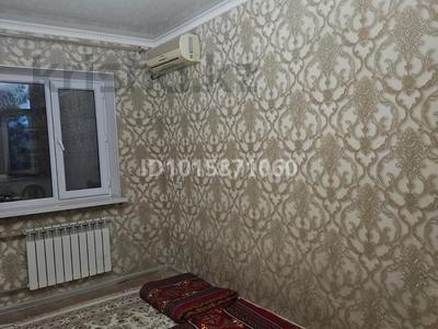 3-комнатная квартира · 58 м², Абдразакова 36 — Кытай базар, мерей мини маркет за 15 млн ₸ в Арыси