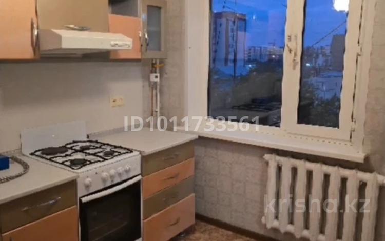 3-комнатная квартира · 62 м² · 5/5 этаж, ул. Сабита Муканова 8 за 20 млн ₸ в Караганде, Казыбек би р-н — фото 2