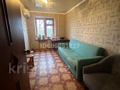 3-бөлмелі пәтер · 54 м² · 4/5 қабат, Поповича 3 — Гагарина, бағасы: 140 000 〒 в Уральске