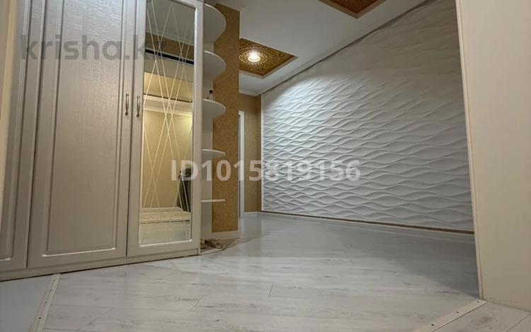 3-комнатная квартира · 70 м², мкр Астана 45 за 25 млн ₸ в Уральске — фото 2