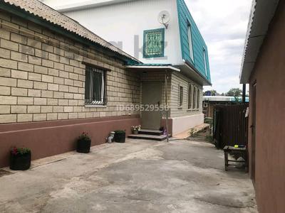 Продажа домов и дачи в Костанайской обл.: Отдельный дом · 8 комнат · 198 м² · 5 сот., Леонида Беды 64 — Жана кала за 49 млн 〒 Отдельный дом · 8 комнат · 198 м² · 5 сот., Леонида Беды 64 — Жана кала за 49 млн 〒 в Костанае
