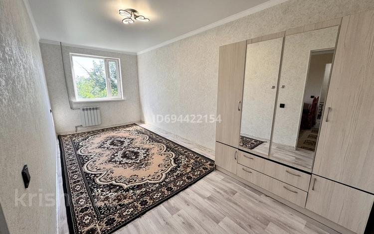 2-комнатная квартира, 43 м², 4/5 этаж помесячно, Ул.Туркестанская 2/4 — Напротив поликлиники Айболит