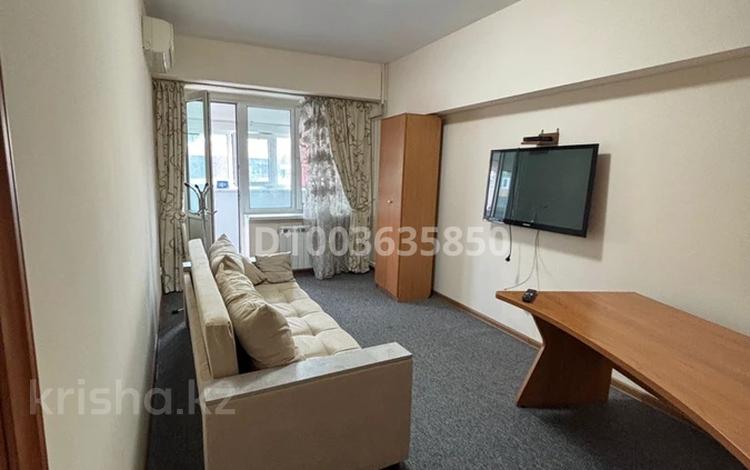 2-комнатная квартира · 70 м² · 3/9 этаж, Жибек жолы 81 — ЦУМ за 330 000 ₸ в Алматы, Алмалинский р-н — фото 7