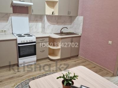 1-бөлмелі пәтер, 45 м², 5/6 қабат, Толе Би 44, бағасы: 25.8 млн 〒 в Астане, Есильский р-н