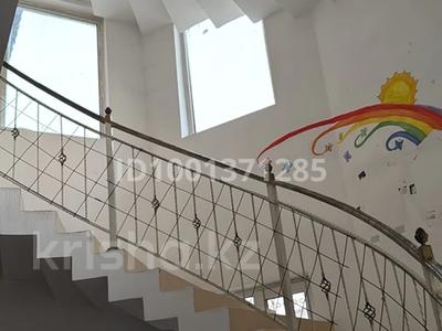 Аренда домов или дач в Астане: Отдельный дом · 10 комнат · 600 м², Тайказан 10 — Кордай за 700 000 〒 Отдельный дом · 10 комнат · 600 м², Тайказан 10 — Кордай за 700 000 〒 в Астане, Сарайшык р-н