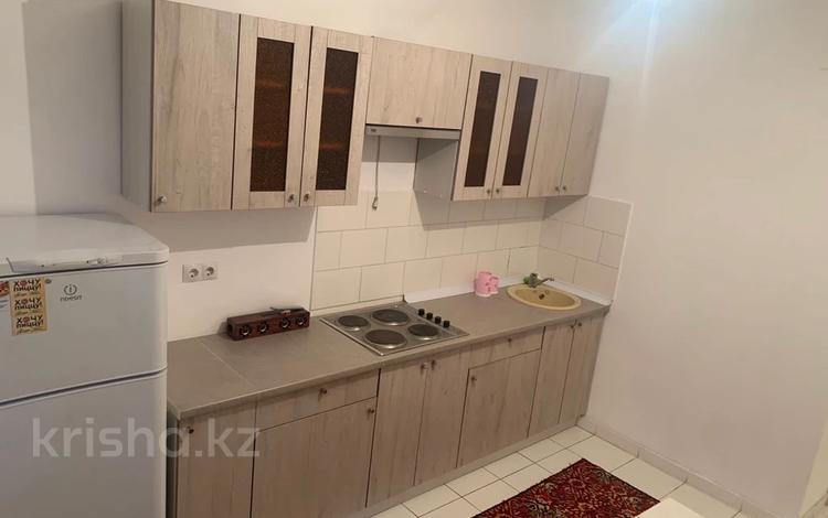 2-бөлмелі пәтер, 58 м², 3/12 қабат ай сайын, 3-я улица 33/1, бағасы: 180 000 〒 в Алматы, Алатауский р-н — фото 2