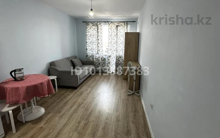 1-комнатная квартира · 30 м² · 3/12 этаж, Садвакасова 35 — Абая-Момышулы за 200 000 ₸ в Алматы, Ауэзовский р-н — фото 2