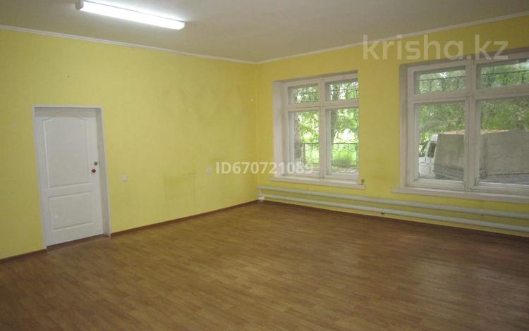 Офисы · 69 м² за 280 000 〒 в Усть-Каменогорске — фото 7