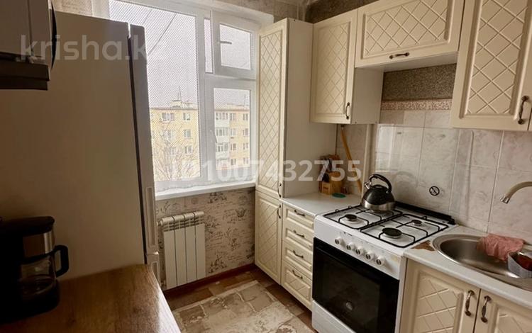 3-бөлмелі пәтер · 48 м² · 5/5 қабат, мкр 5 — Остановка детские товары, бағасы: 13 млн ₸ в Актобе — фото 2