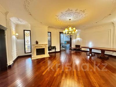 5-комнатная квартира · 300 м² · 3/5 этаж, Омарова 35/1 за 1 млн 〒 в Алматы, Медеуский р-н