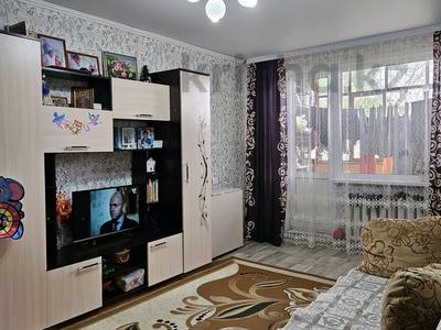 2-комнатная квартира, 45 м², 5/5 этаж, Урдинская — район Детсад за 11.8 млн 〒 в Уральске