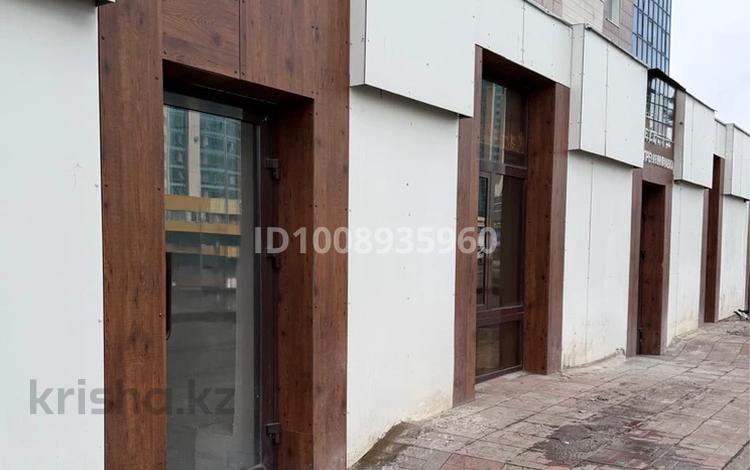 Магазины и бутики · 51 м² за 42 млн ₸ в Астане, Есильский р-н — фото 10