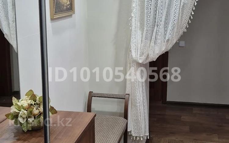 2-бөлмелі пәтер · 50 м² · 2/5 қабат, 8 марта 126, бағасы: 170 000 ₸ в Уральске — фото 2