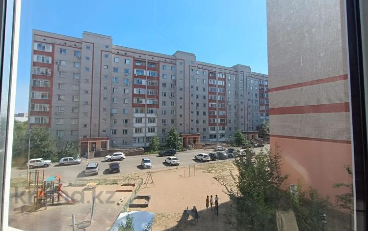 1-комнатная квартира · 54.3 м² · 3/9 этаж, Жаяу Мусы 7 за 21 млн ₸ в Павлодаре — фото 2