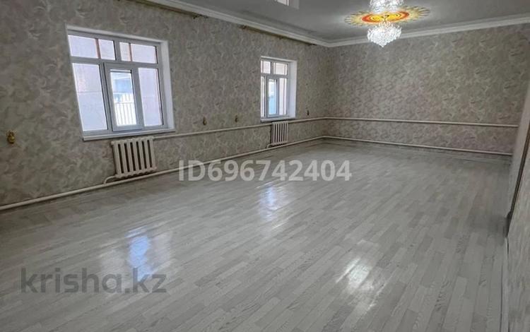 Отдельный дом • 4 комнаты • 200 м² • 8 сот., Жаңақұрылыс 37 — Кишлактан кейінгі көше таппай жатсаңдар звондандар за 18 млн 〒 в Асыкате — фото 2