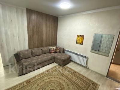 Отдельный дом · 5 комнат · 223.6 м² · 5 сот., Абая 27 за 65 млн 〒 в Семее