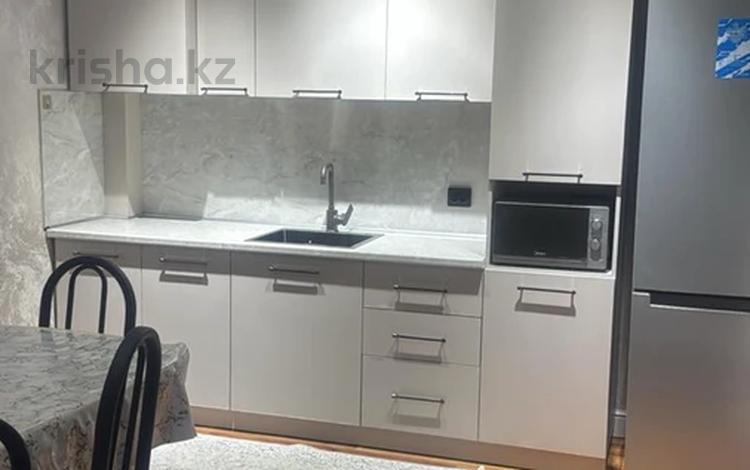 2-бөлмелі пәтер · 70 м² · 2/5 қабат, Микрорайон Нуртас бн, бағасы: 230 000 ₸ в Шымкенте, Каратауский р-н — фото 4