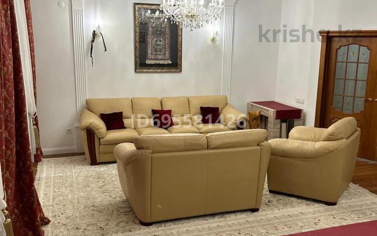 3-комнатная квартира · 181.7 м² · 2/7 этаж, Пр. Алии Молдагуловой 46в к1 — Пересечение Санкибай батыра и Алии Молдагуловой, напротив Б/Ц Progress за 72 млн ₸ в Актобе — фото 8