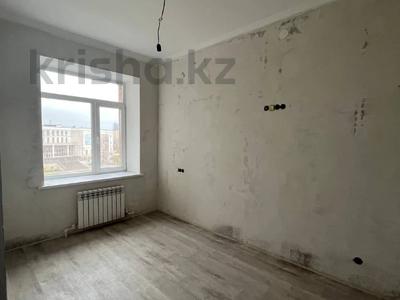 3-комнатная квартира, 61.4 м², 4/9 этаж, мкр Юго-Восток, Шахтеров 3/2 за 27 млн 〒 в Караганде, Казыбек би р-н