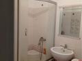 2-бөлмелі пәтер · 50 м² · 2/5 қабат, Микрорайон Авангард-4, 2а 2а — Адмирал Льва Владимирского улица, 2а, бағасы: 180 000 ₸ в Атырау, мкр Авангард-4 — фото 4