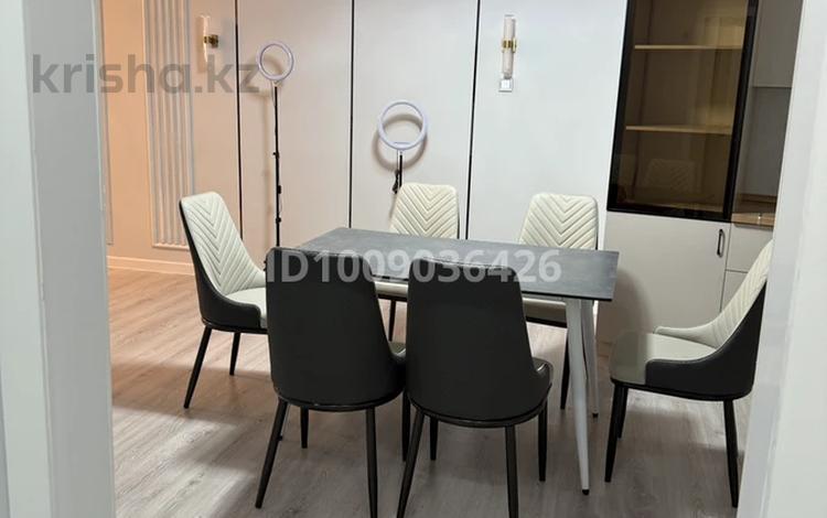 2-комнатная квартира · 70 м² · 4/4 этаж, Омарова 25/1 за 30 000 〒 в Алматы, Медеуский р-н — фото 2