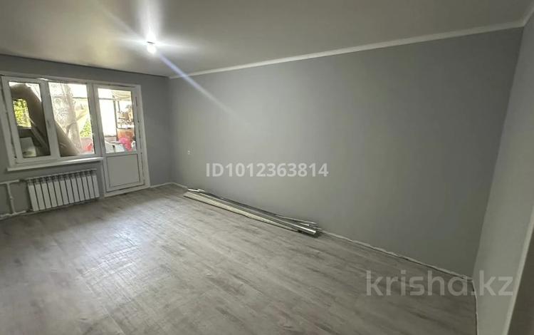 3-комнатная квартира · 62 м² · 2/5 этаж, Мкр. Аксай-3 9 за 39 млн ₸ в Алматы, Ауэзовский р-н — фото 6