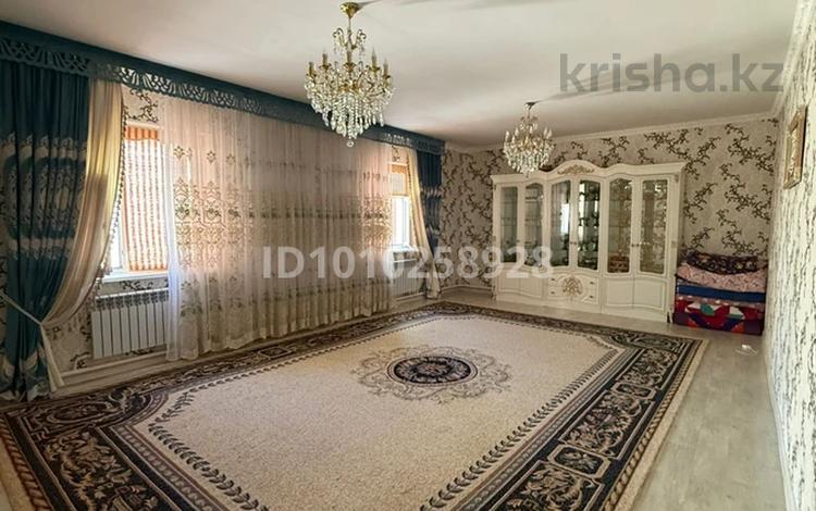 Отдельный дом · 4 комнаты · 160 м² · 20.25 сот., Саяжай 120 — 1 коше за 22 млн 〒 в Жанаозен — фото 2