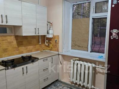 2-комнатная квартира · 43 м² · 1/3 этаж, Проезд Айбергенова — Аскарова - Республики, школа №20 за 15.3 млн ₸ в Шымкенте, Аль-Фарабийский р-н