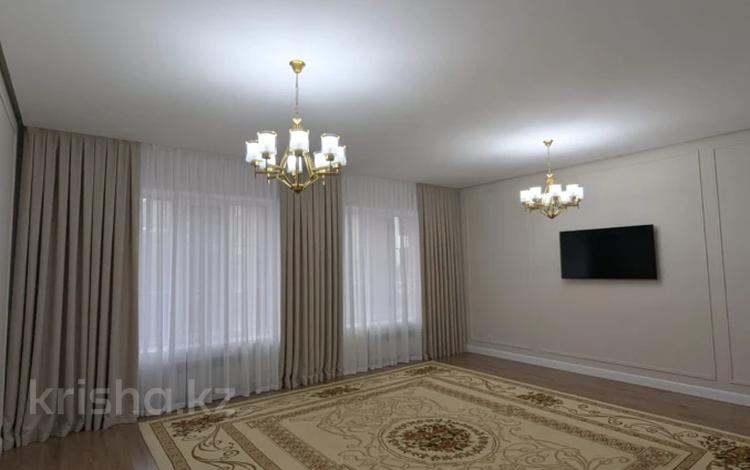 4-комнатная квартира · 148 м² · 4/5 этаж, мкр. Алтын орда за 72 млн ₸ в Актобе — фото 2