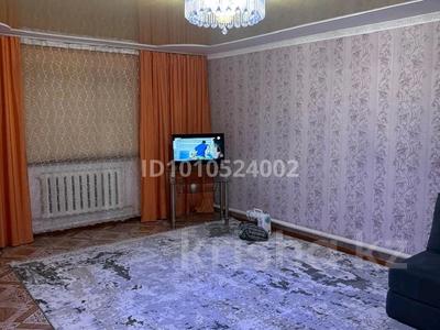 Отдельный дом · 4 комнаты · 90 м² · 10 сот., мкр Жана Орда — Алмалы за 160 000 ₸ в Уральске