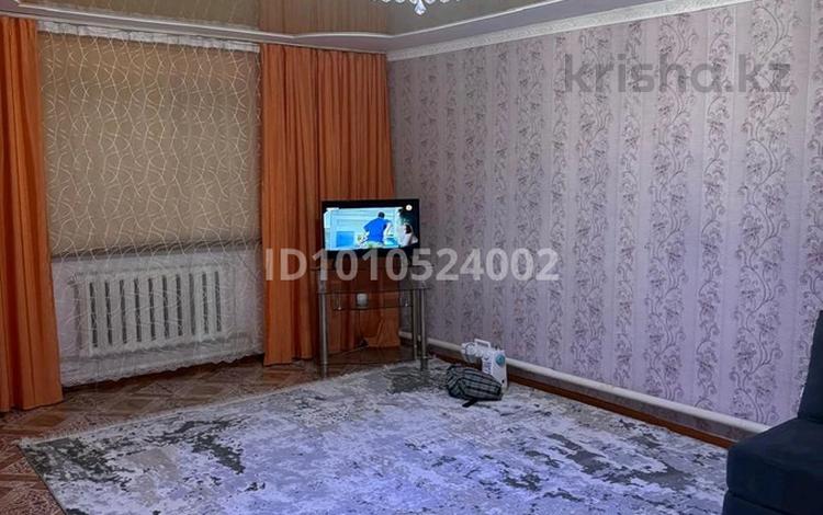 Отдельный дом · 4 комнаты · 90 м² · 10 сот., мкр Жана Орда — Алмалы за 160 000 ₸ в Уральске — фото 2