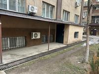 Свободное назначение, офисы, магазины и бутики, склады, общепит, салоны красоты, фитнес и спорт, медцентры и аптеки, образование, развлечения, конференц-залы, кабинеты и рабочие места, студии · 60 м² за 300 000 ₸ в Алматы, Бостандыкский р-н