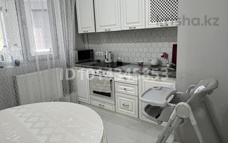 3-комнатная квартира · 55 м² · 2/10 этаж, мкр Каргалы, Кенесары хана за 400 000 ₸ в Алматы, Наурызбайский р-н — фото 2