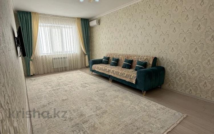 2-бөлмелі пәтер · 72 м² · 2/10 қабат, Т. Жумагалиева 10, бағасы: 33 млн ₸ в Атырау — фото 2