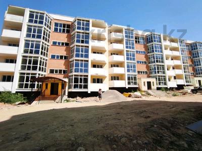 Продажа квартир в Алматинской обл.: 1-комнатная квартира, 46 м², 1/5 этаж, Абылай хана 2/5 — Университет Сулеймена Демереля за 15.5 млн 〒 1-комнатная квартира, 46 м², 1/5 этаж, Абылай хана 2/5 — Университет Сулеймена Демереля за 15.5 млн 〒 в Каскелене