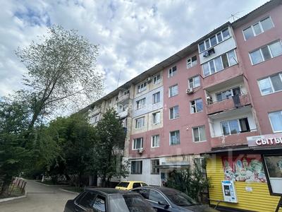 3-комнатная квартира, 48 м², 1/5 этаж, Ларина 9 за 15 млн 〒 в Уральске