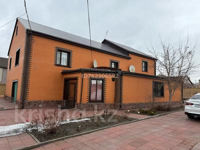 Отдельный дом · 7 комнат · 306 м² · 10 сот., Пер.Капчагайский за 70 млн 〒 в Караганде, Алихана Бокейханова р-н