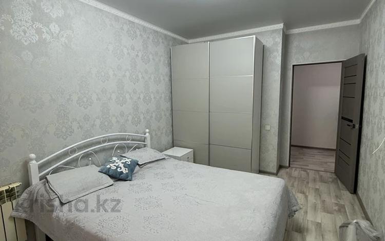 2-бөлмелі пәтер · 62.5 м² · 5/6 қабат, Акотау 20, бағасы: 23 млн ₸ в Уральске — фото 2